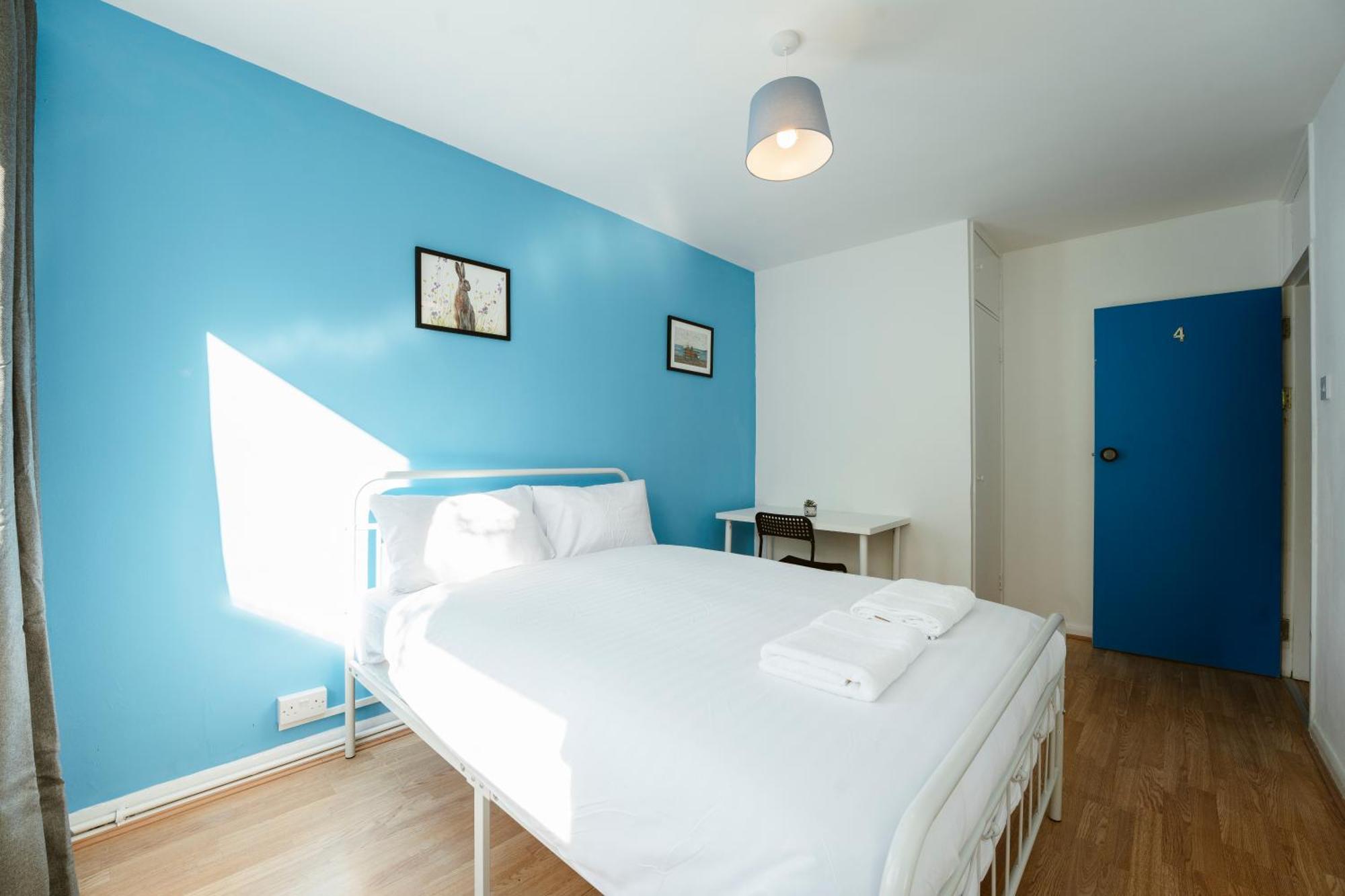 Deptford Bridge Double Rooms 런던 외부 사진