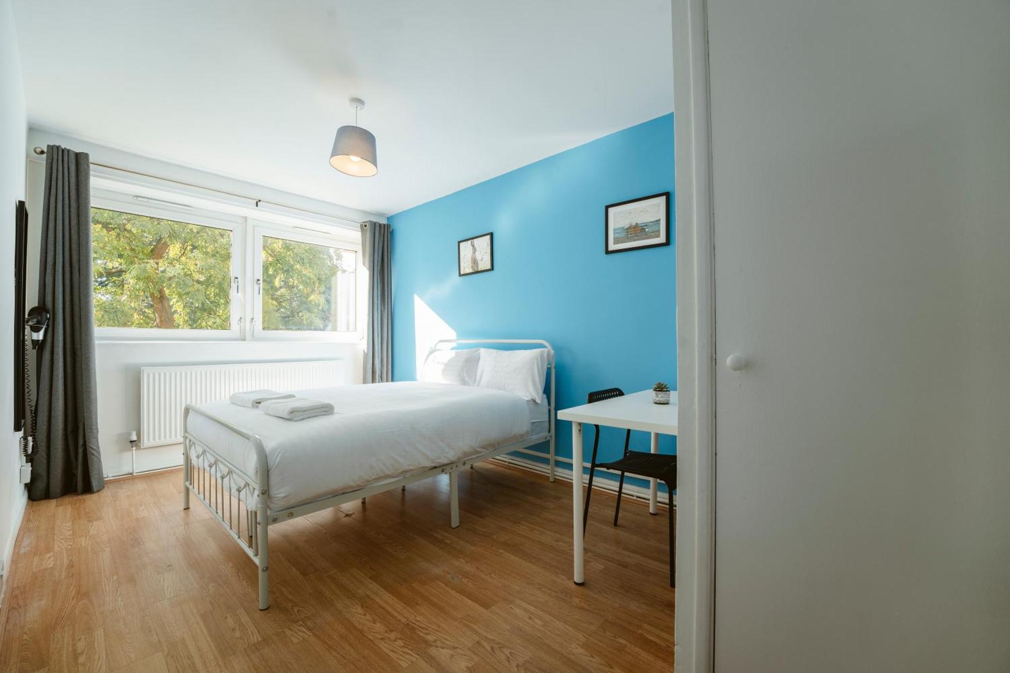 Deptford Bridge Double Rooms 런던 외부 사진