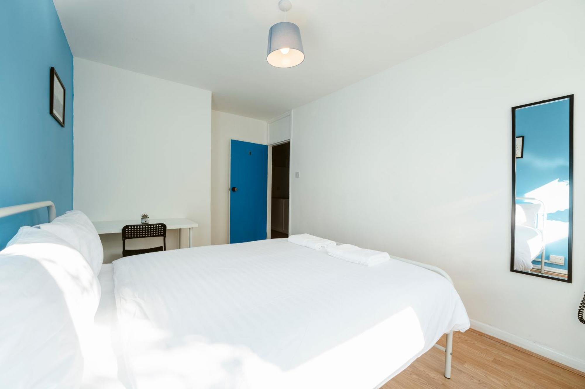 Deptford Bridge Double Rooms 런던 외부 사진