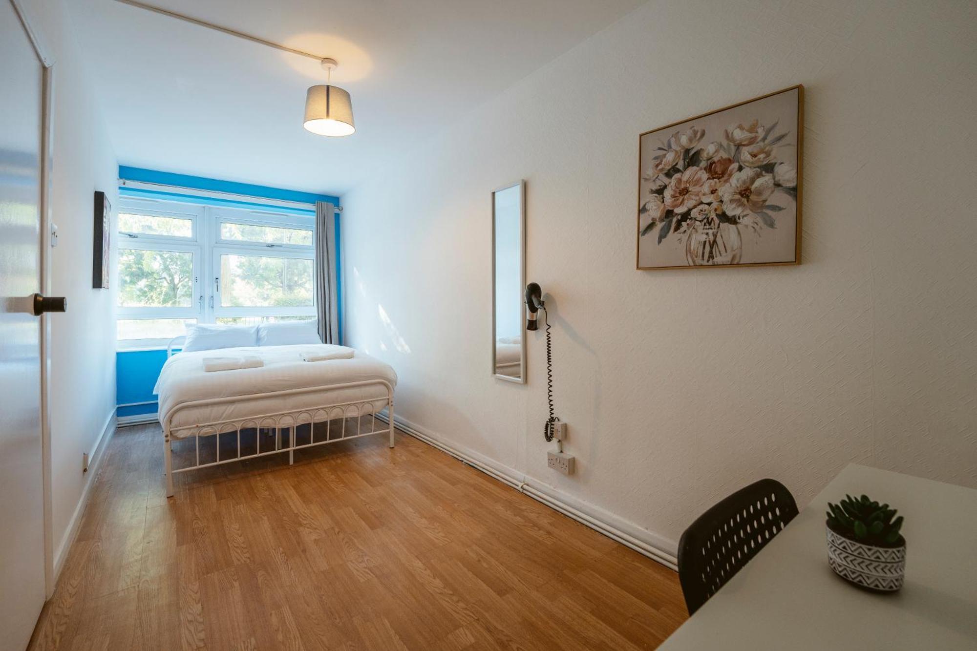 Deptford Bridge Double Rooms 런던 외부 사진