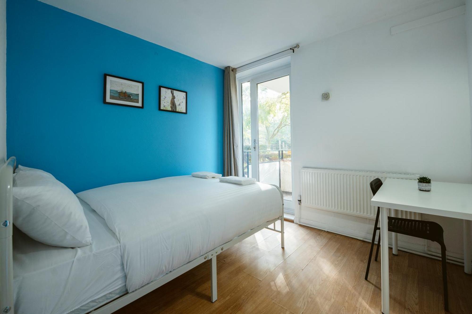 Deptford Bridge Double Rooms 런던 외부 사진