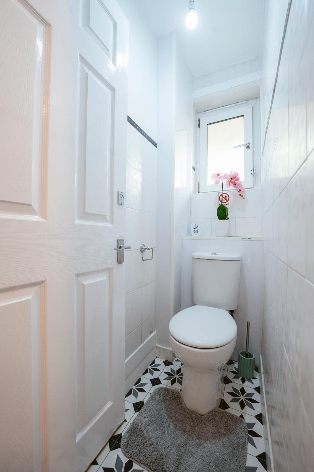 Deptford Bridge Double Rooms 런던 외부 사진